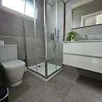 Villa House By The Lagoon - Piscina Privada