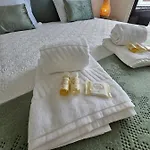 House By The Lagoon - Piscina Privada Villa