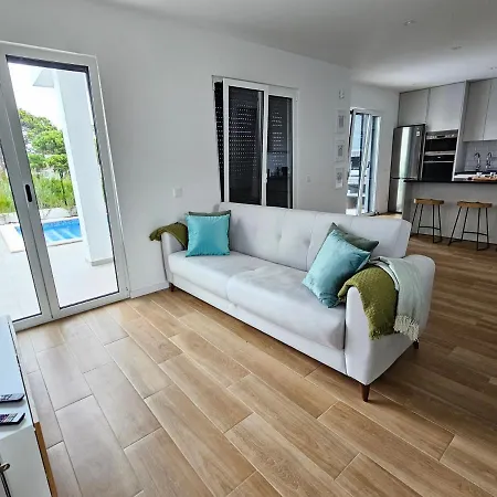 House By The Lagoon - Piscina Privada * Casal do Narcizo