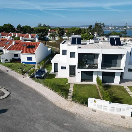 فيلة House By The Lagoon - Piscina Privada Casal do Narcizo