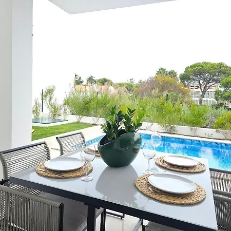 House By The Lagoon - Piscina Privada 别墅 *