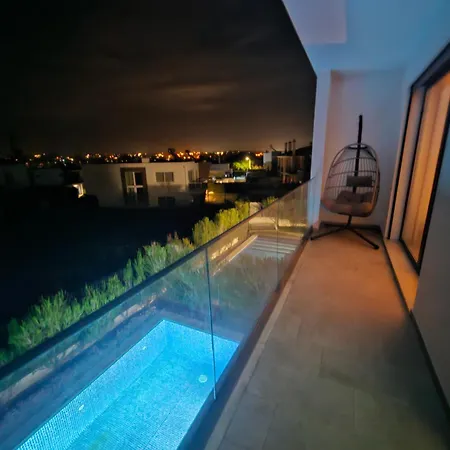 House By The Lagoon - Piscina Privada 别墅