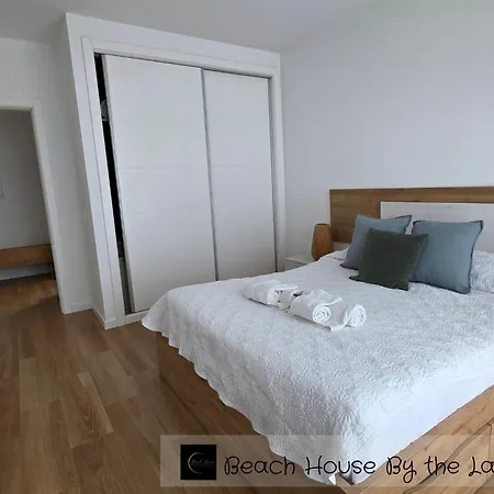 House By The Lagoon - Piscina Privada 别墅 Casal do Narcizo