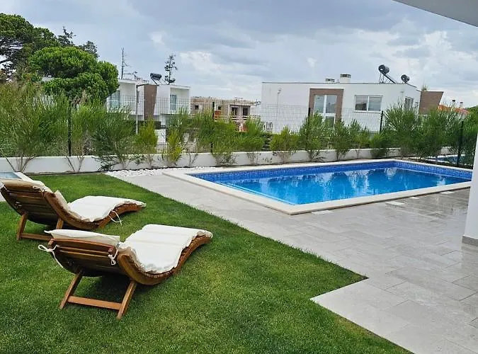 House By The Lagoon - Piscina Privada Villa *