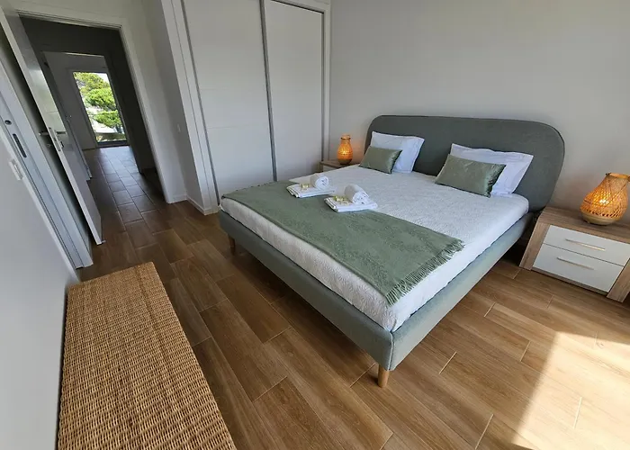 House By The Lagoon - Piscina Privada *