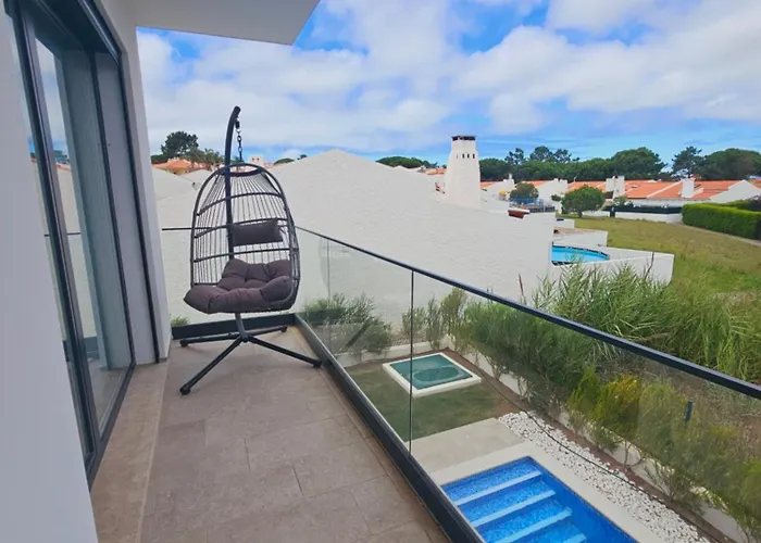 House By The Lagoon - Piscina Privada